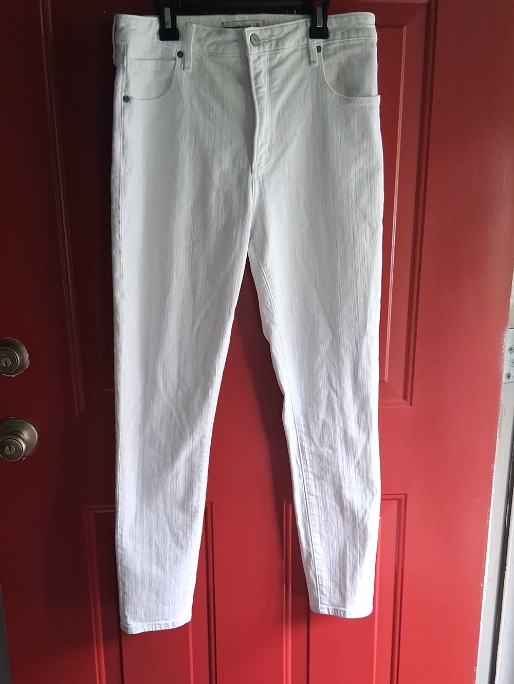 White High-Rise Skinny Jeans
